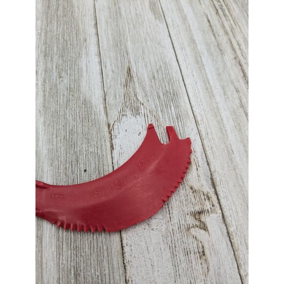 Vintage Tupperware Red Knife 6 1/2" Slicer Sli Saw All Purpose Lifter #46 - Picture 2 of 9